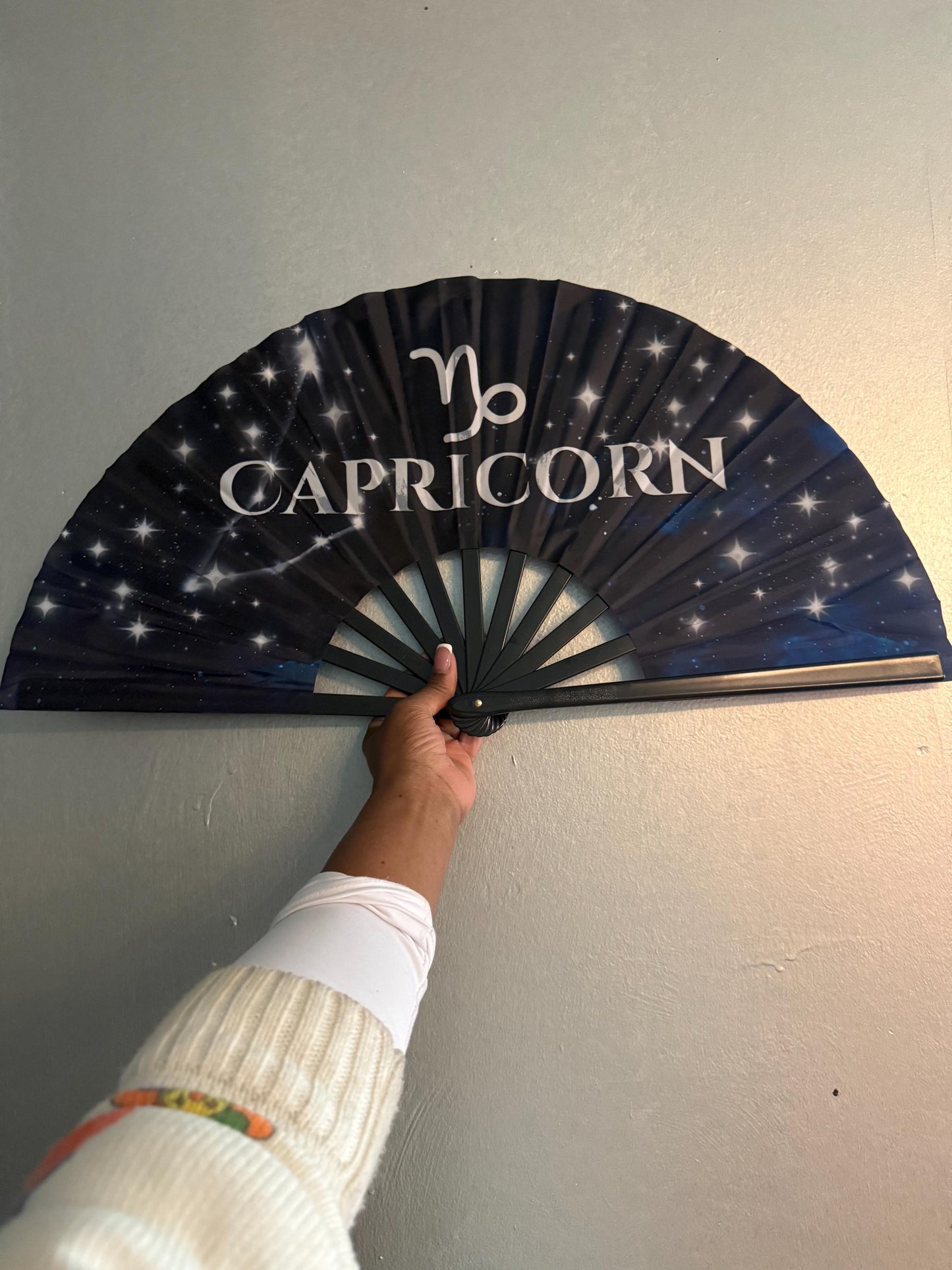 Capricorn Zodiac Hand Fan - Navy Folding Astrology Fan, Celestial Horoscope Clack Fan for Line Dancing, Handheld Fan Capricorn Birthday Gift